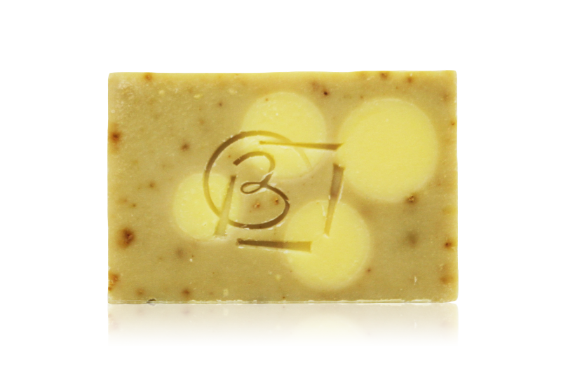 Savon breton nourrissant aux huiles essentielles d'orange douce bergamote et gingembre épicé avec écorce d'orange
