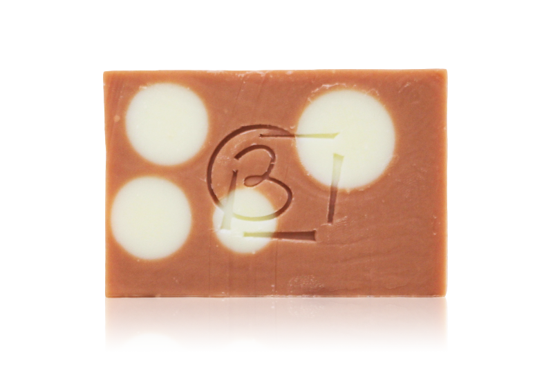 Savon Promenade Printanière aux huiles essentielles de géranium rose et citron et argile rouge